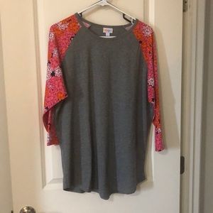 LulaRoe Randy baseball tee -2xl